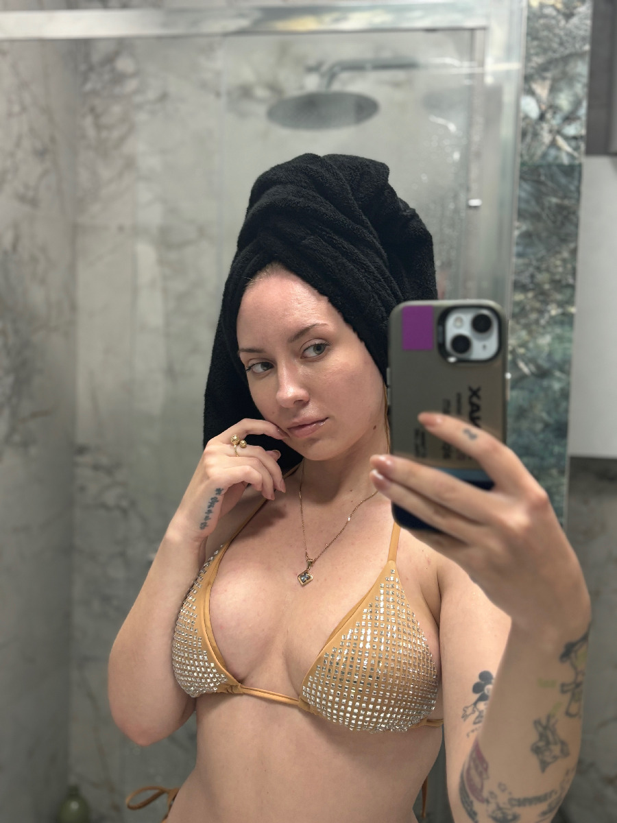 Nude girl KateV in Melbourne