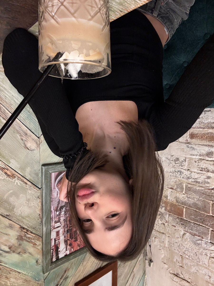 Fresh photos, fresh mood — Tina online in Melbourne